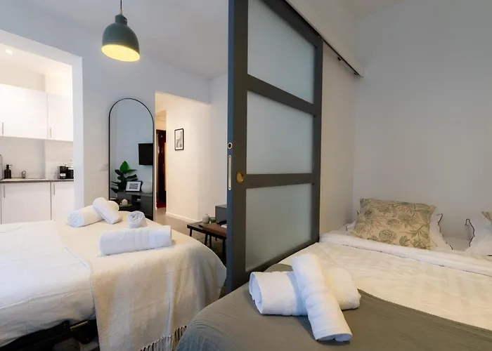 Apartment Stylish One Bedroom In 17th