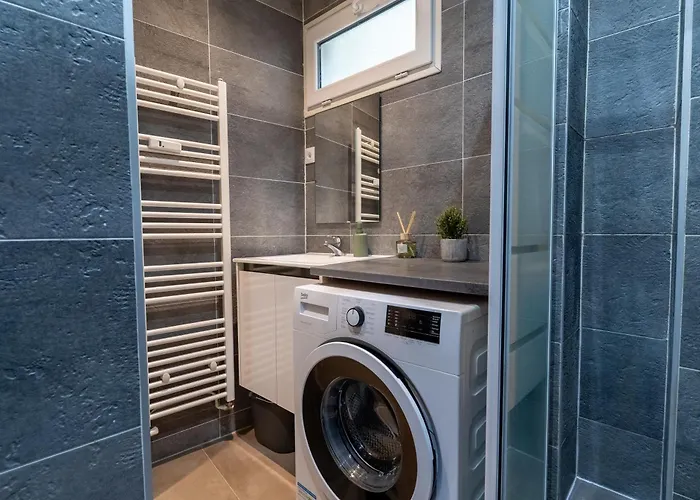 Apartment Stylish One Bedroom In 17th Paris
